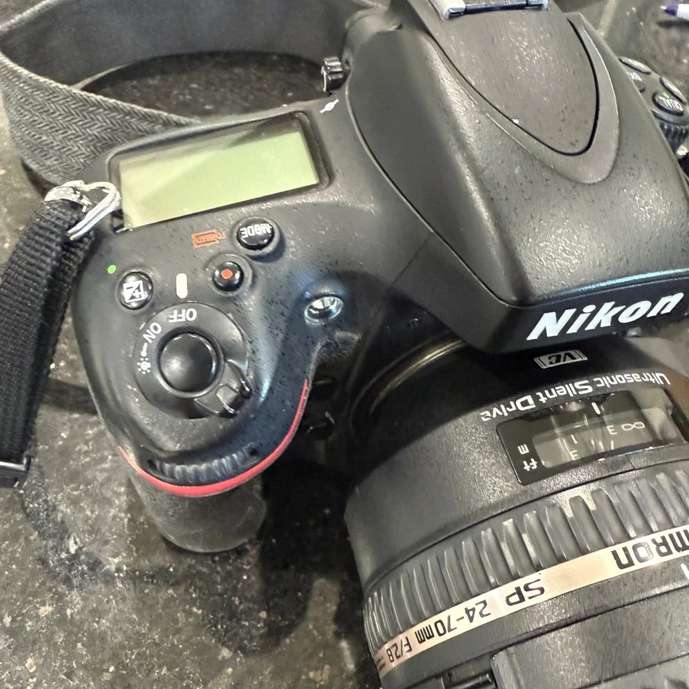 Nikon D800 - BODY ONLY